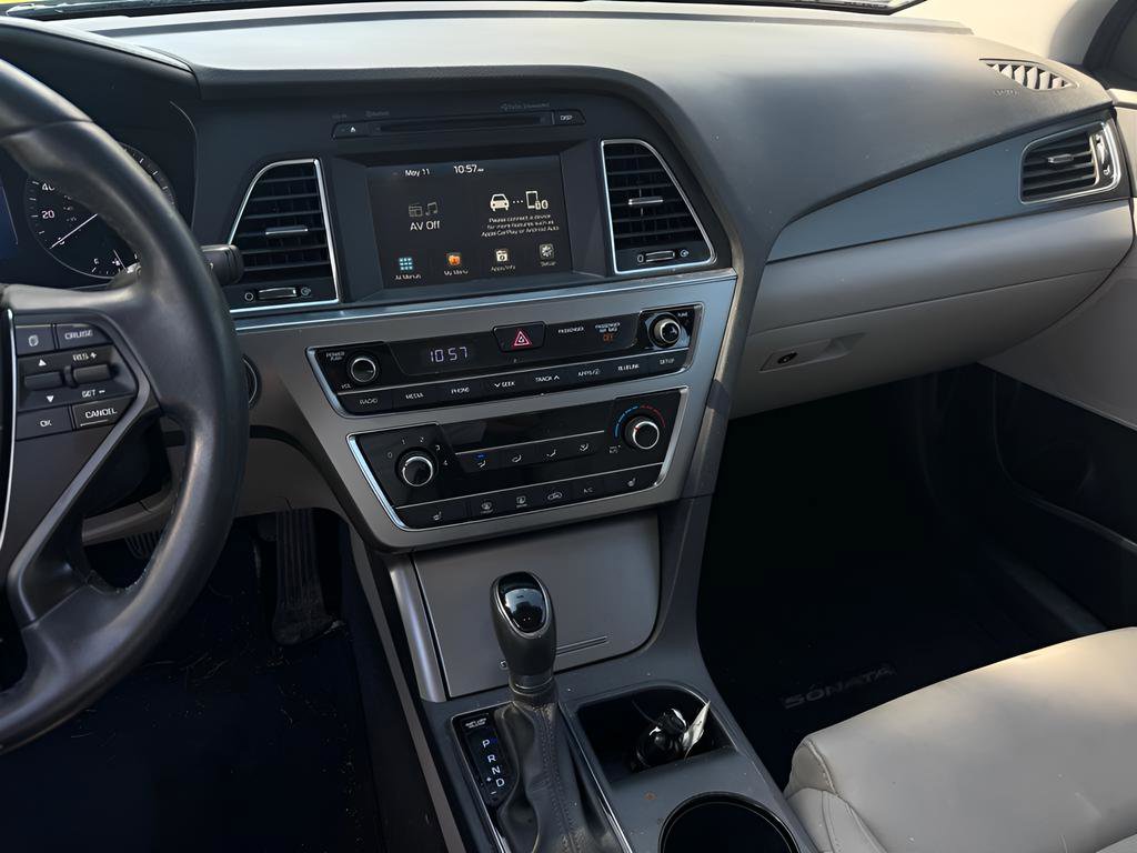 Used 2016 Hyundai Sonata Sport w/ Option Group 1V FWD image 26