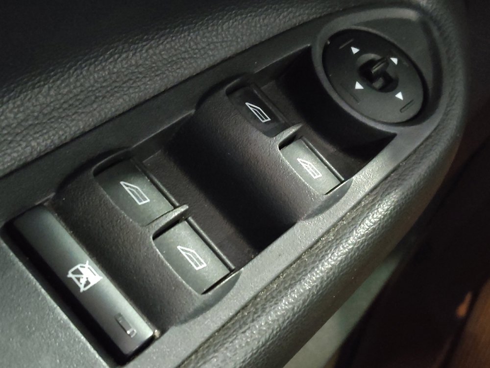 Used 2018 Ford Escape S image 27