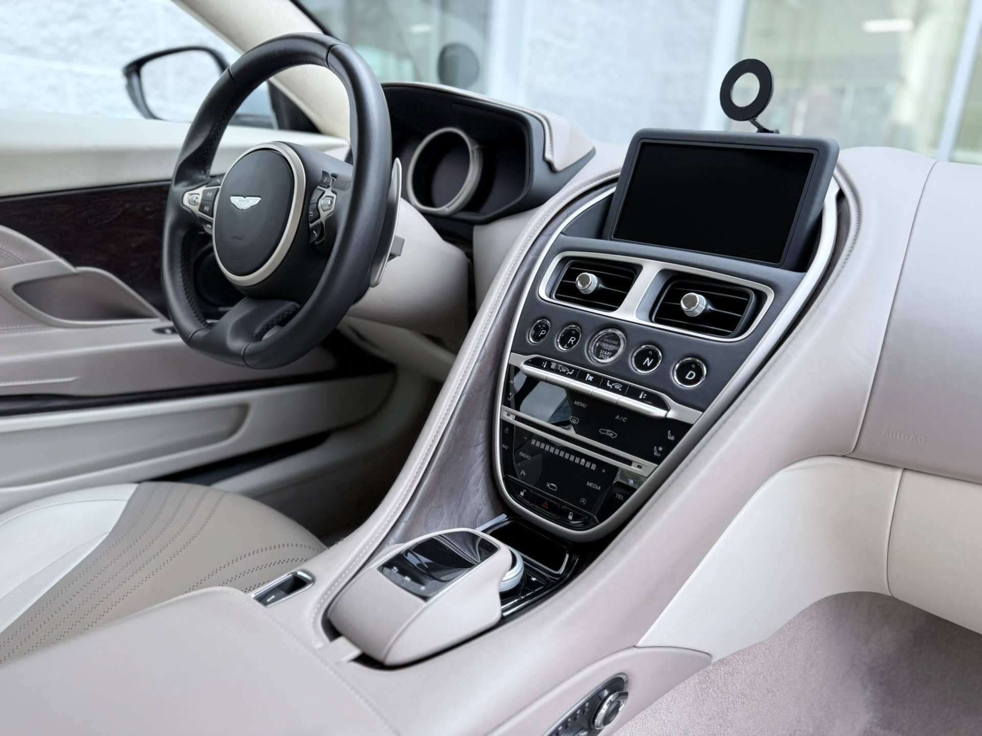Used 2017 Aston Martin DB11 V12 image 36