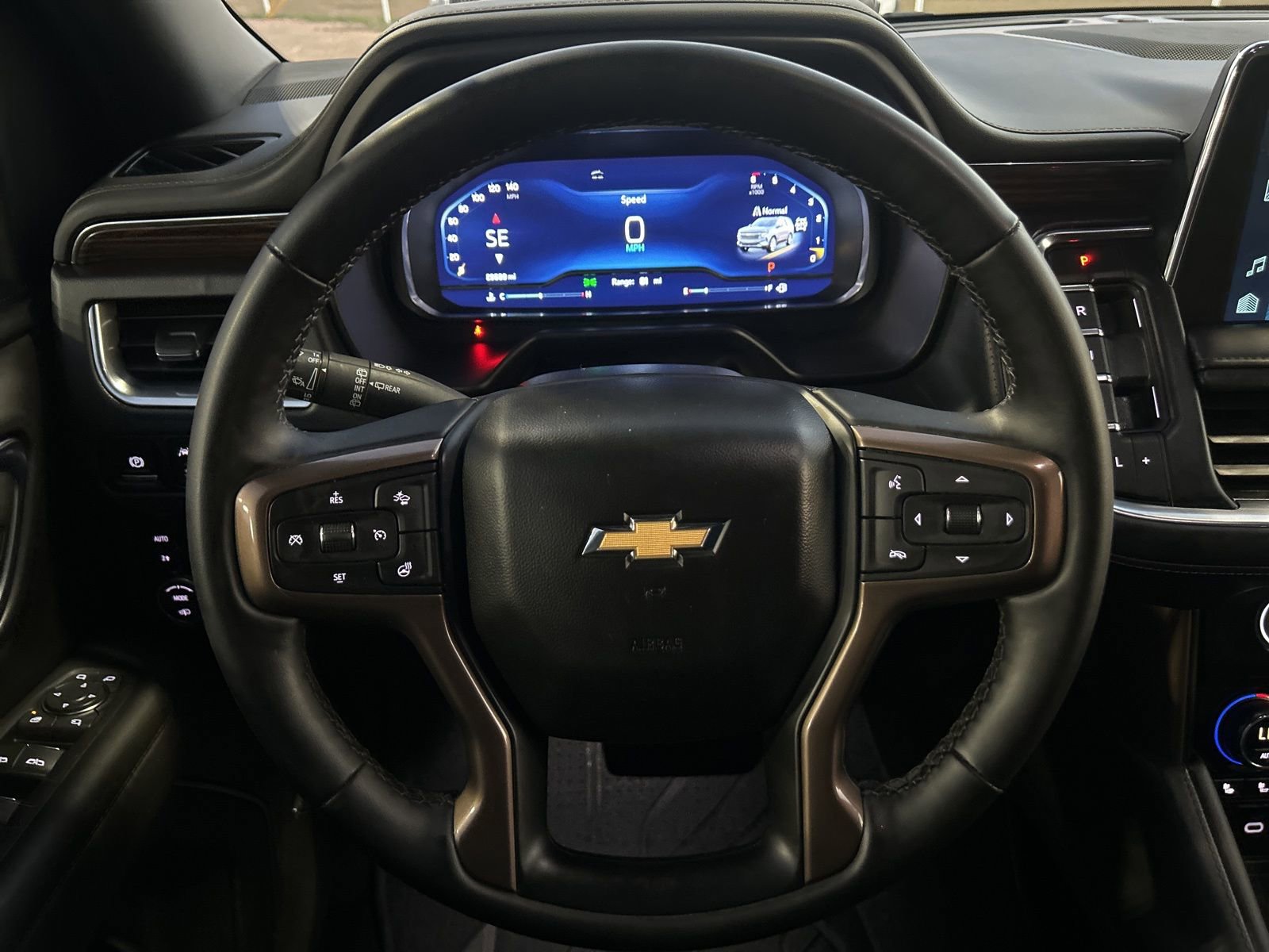 Used 2024 Chevrolet Tahoe High Country image 24