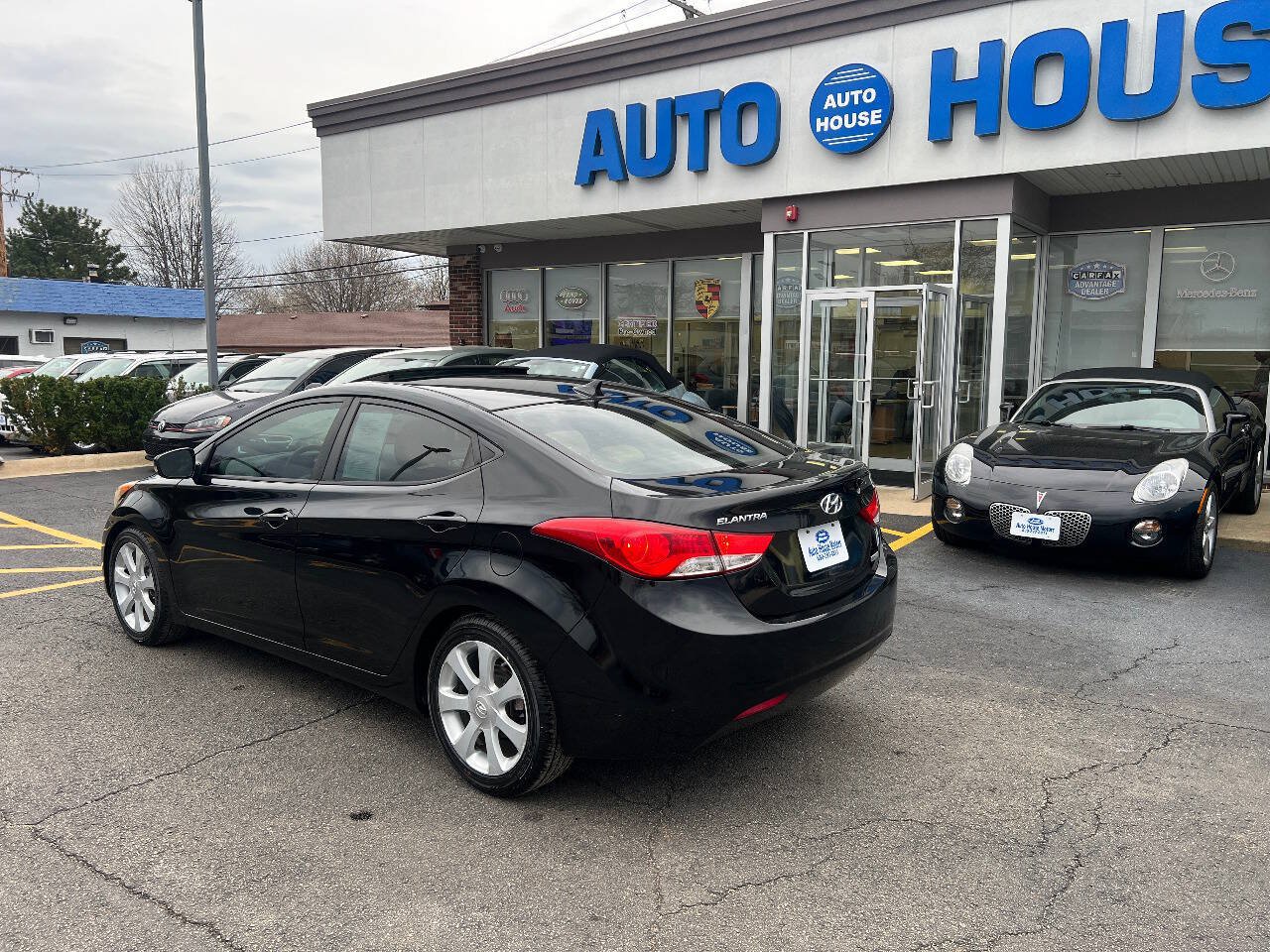 Used 2012 Hyundai Elantra Limited FWD image 11