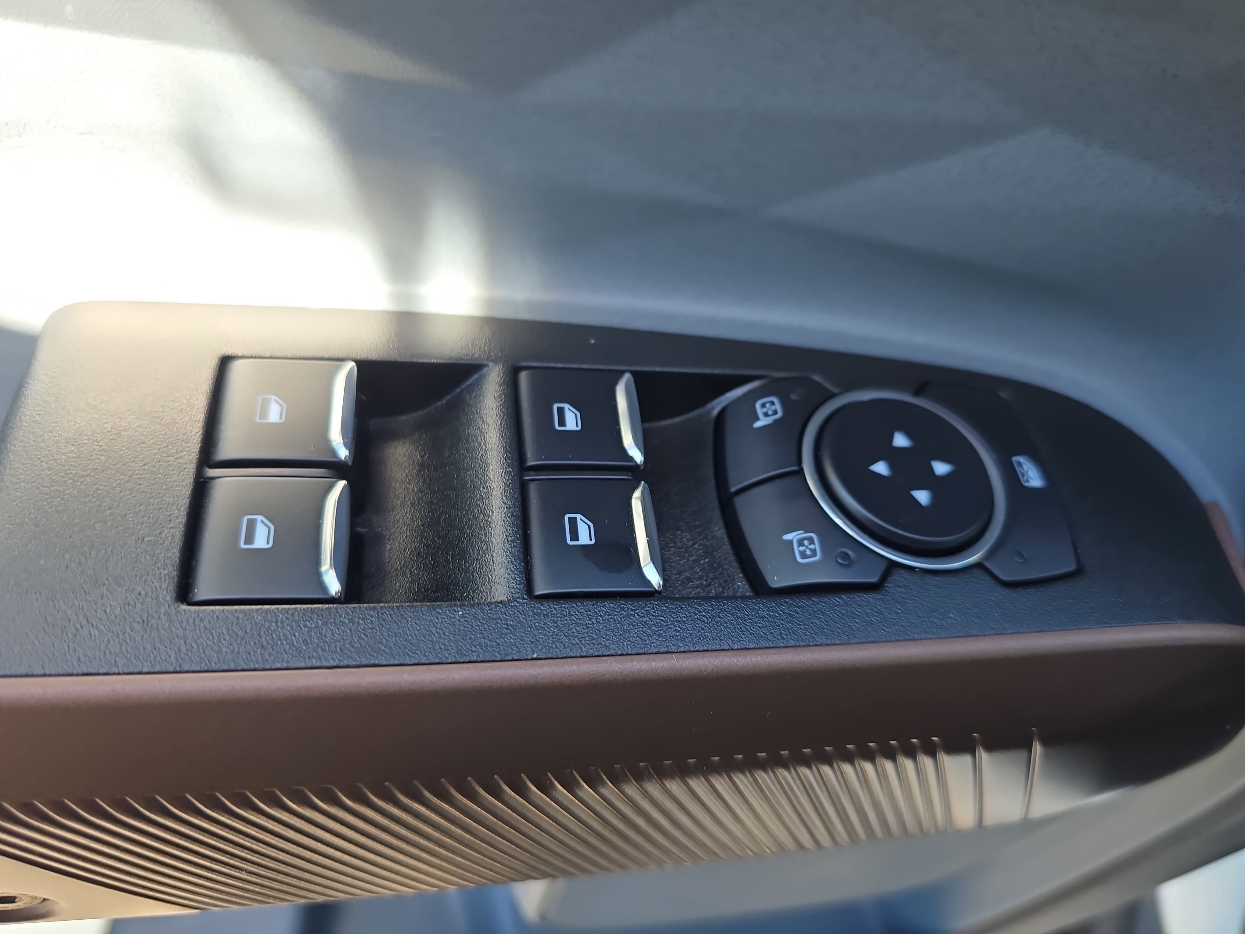 Used 2023 Ford Maverick Lariat FWD image 26