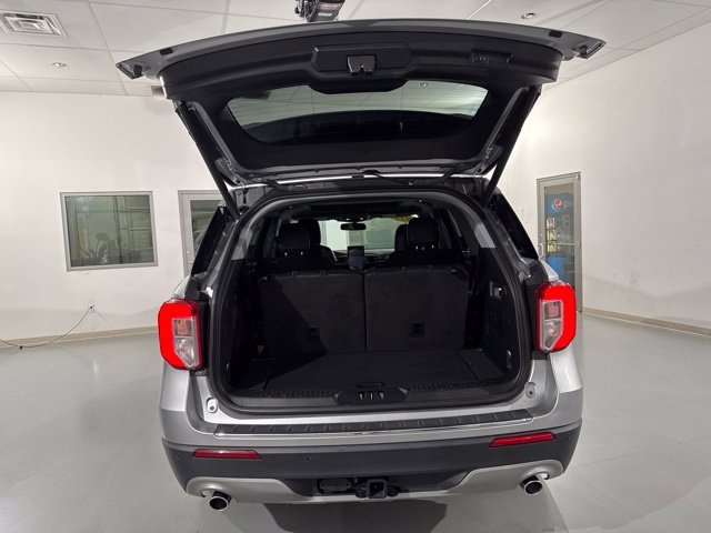 Used 2023 Ford Explorer Limited w/ Limited Technology Package RWD image 10