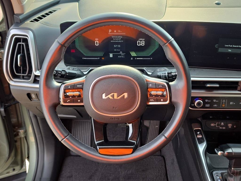 Used 2024 Kia Sorento X-Line EX AWD/4WD image 13