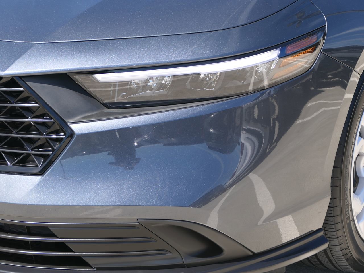 Used 2025 Honda Accord LX image 9