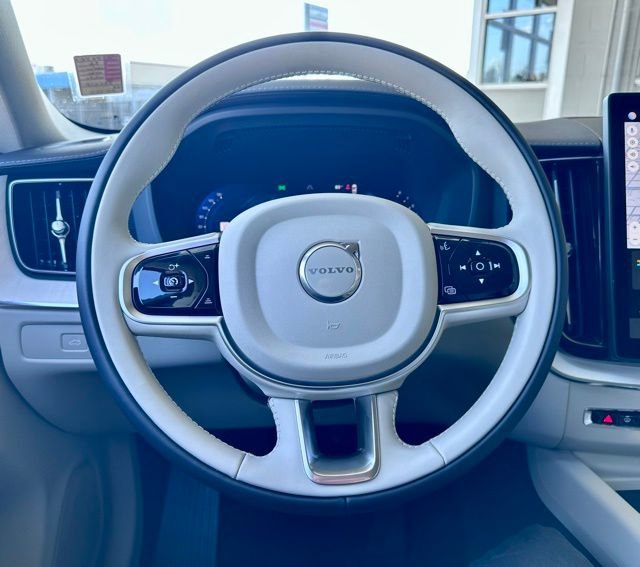 New 2026 Volvo XC60 B5 Ultra w/ Climate Package image 27