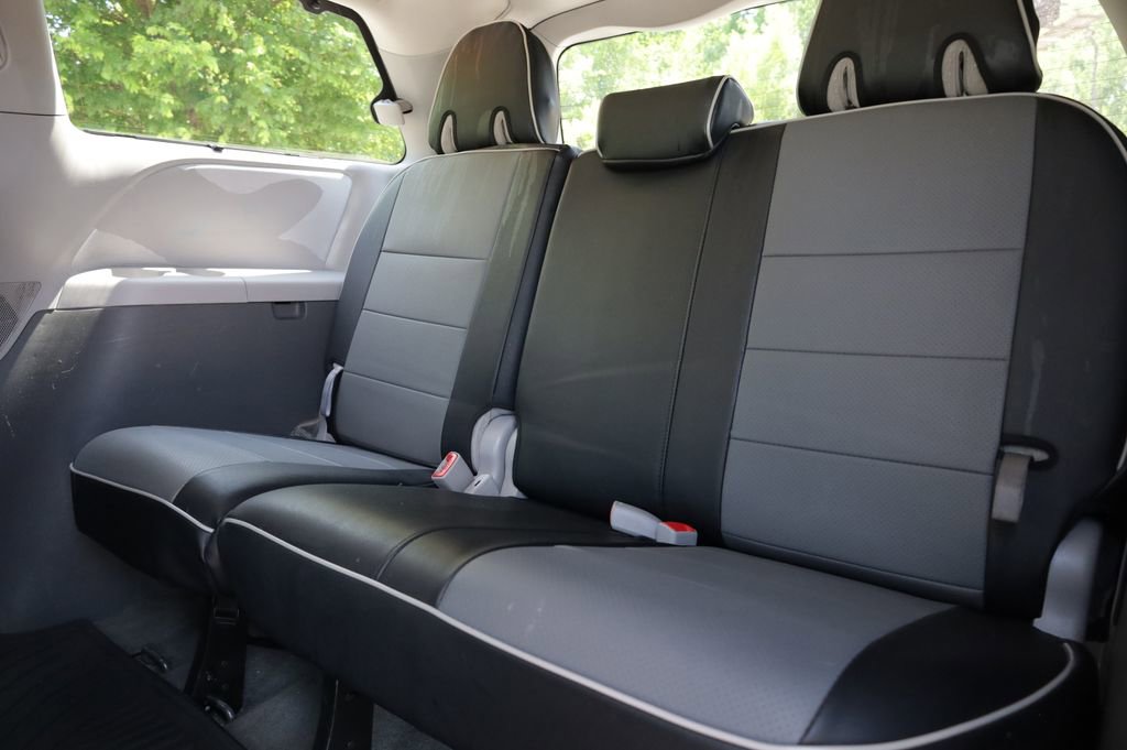 Used 2017 Toyota Sienna LE AWD/4WD image 15
