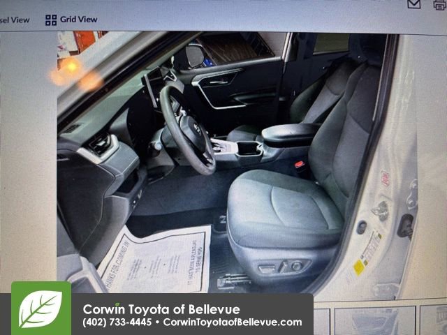 Used 2025 Toyota RAV4 XLE image 6