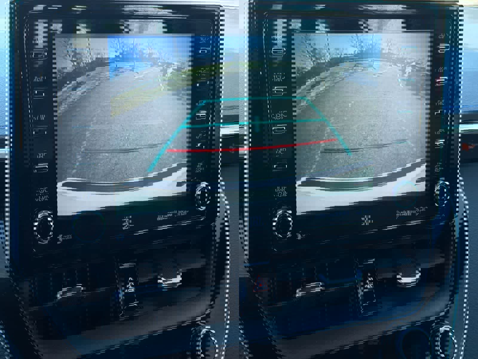 Used 2020 Toyota Corolla XSE image 32