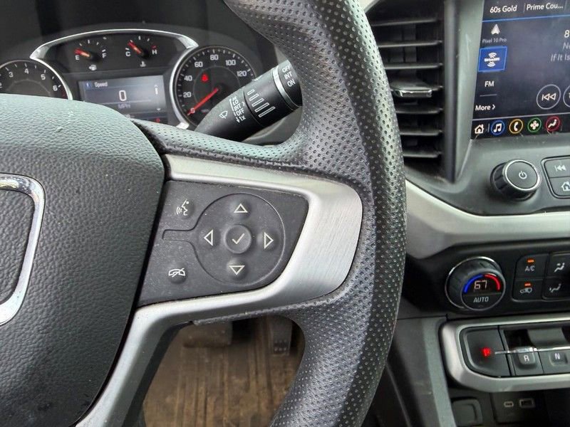 Used 2022 GMC Acadia SLE w/ Driver Convenience Package FWD image 14