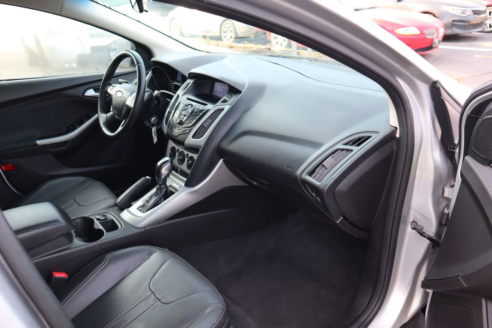 Used 2014 Ford Focus SE w/ Equipment Group 201A image 15