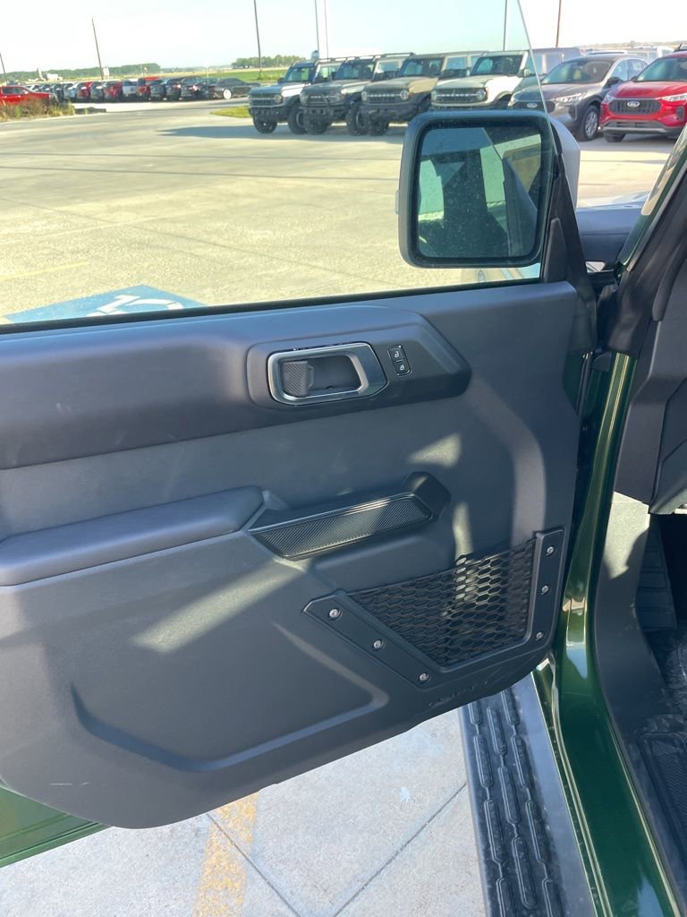New 2025 Ford Bronco Outer Banks image 9