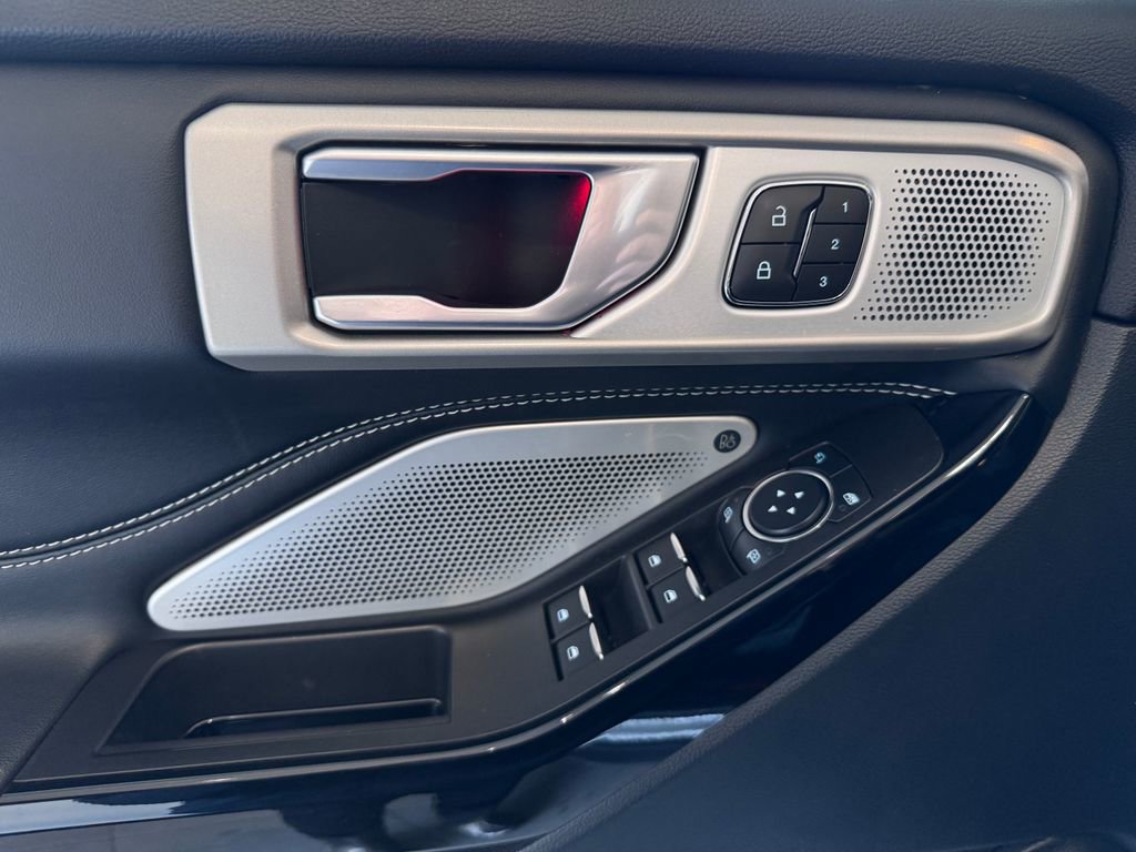 Used 2023 Ford Explorer ST w/ Equipment Group 401A image 27