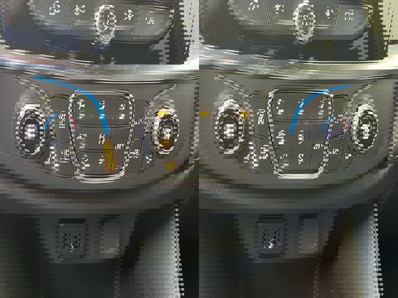 Certified 2024 Chevrolet Traverse LT w/ LPO, Floor Liner Package image 24