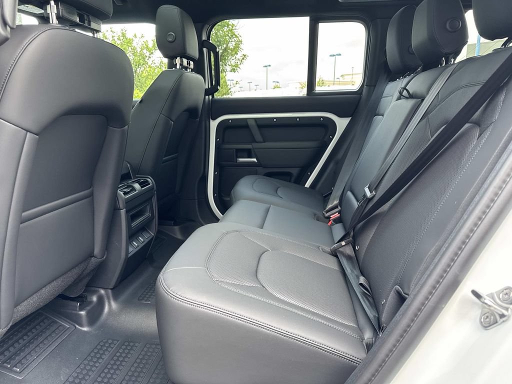 New 2026 Land Rover Defender 110 S AWD/4WD image 13