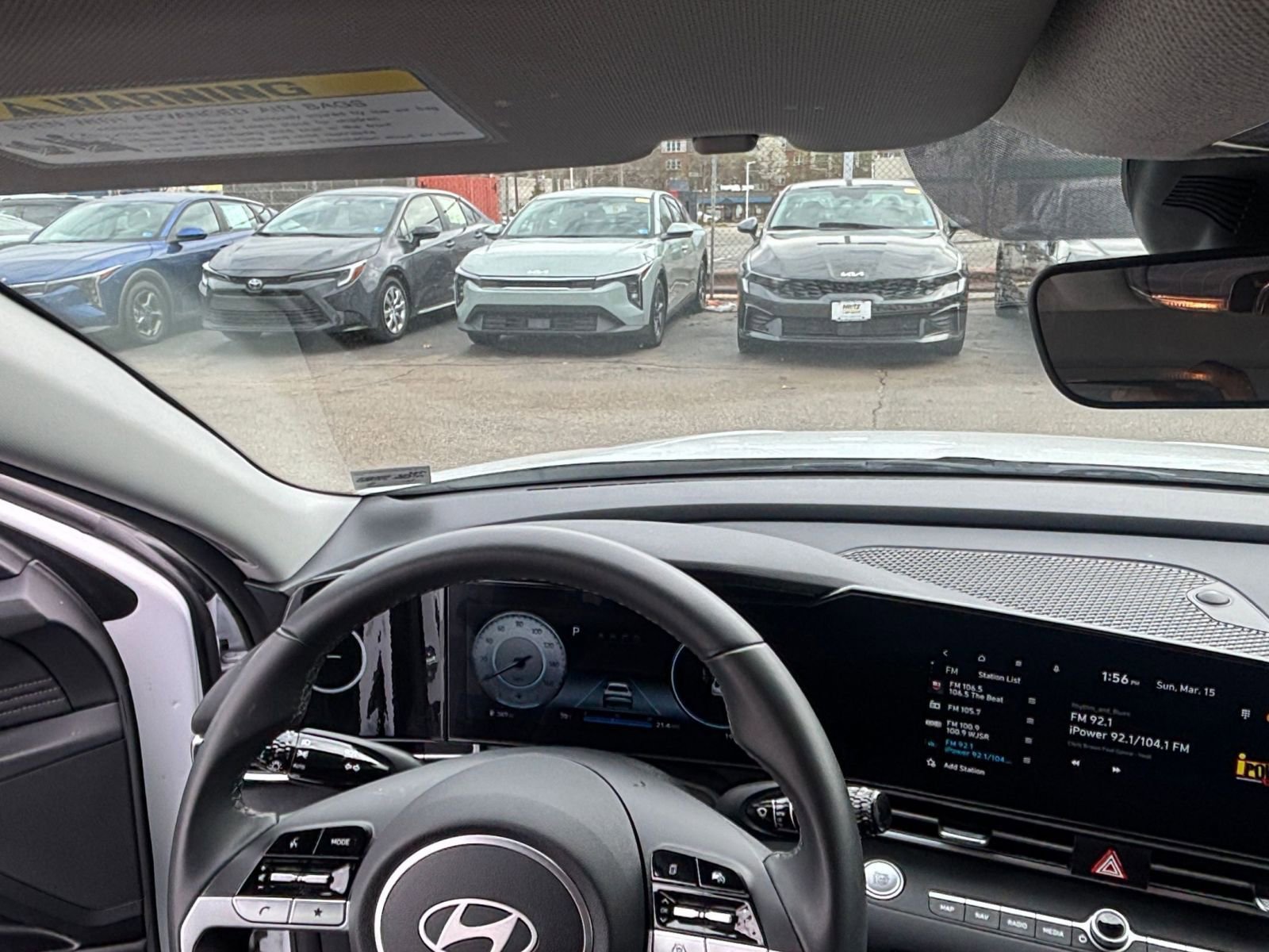 Used 2025 Hyundai Elantra SEL FWD image 37