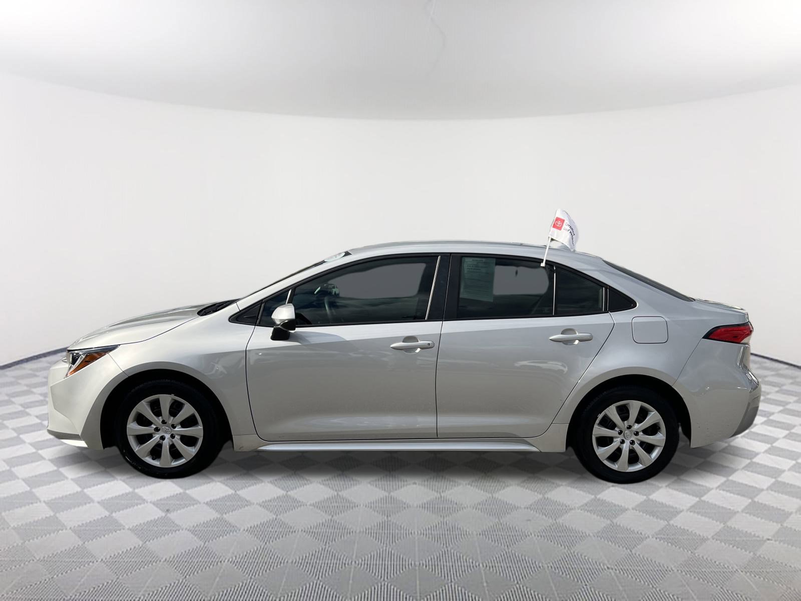 Certified 2022 Toyota Corolla LE image 14