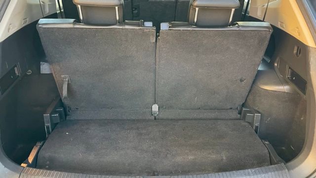 Used 2018 Volkswagen Tiguan SE FWD image 18