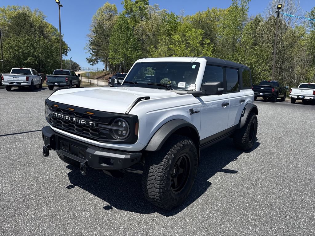 Used 2023 Ford Bronco Wildtrak image 3