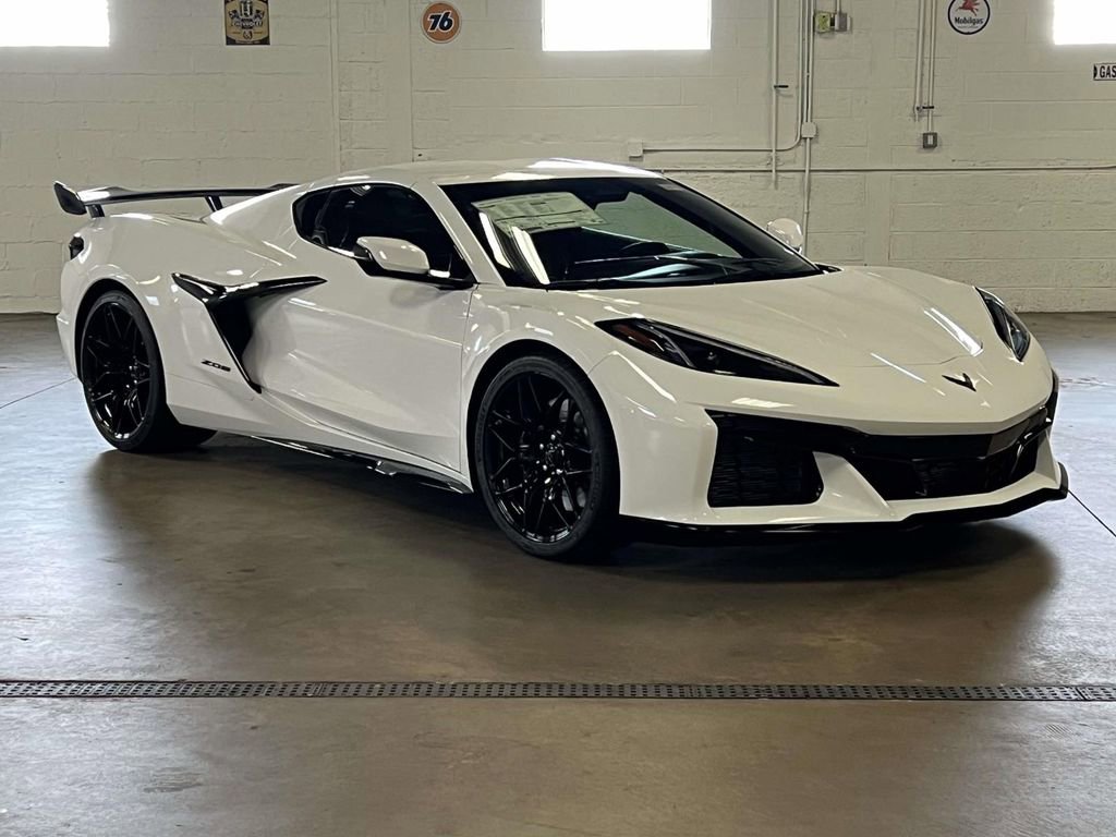 New 2026 Chevrolet Corvette Z06 w/ Battery Protection Package image 9