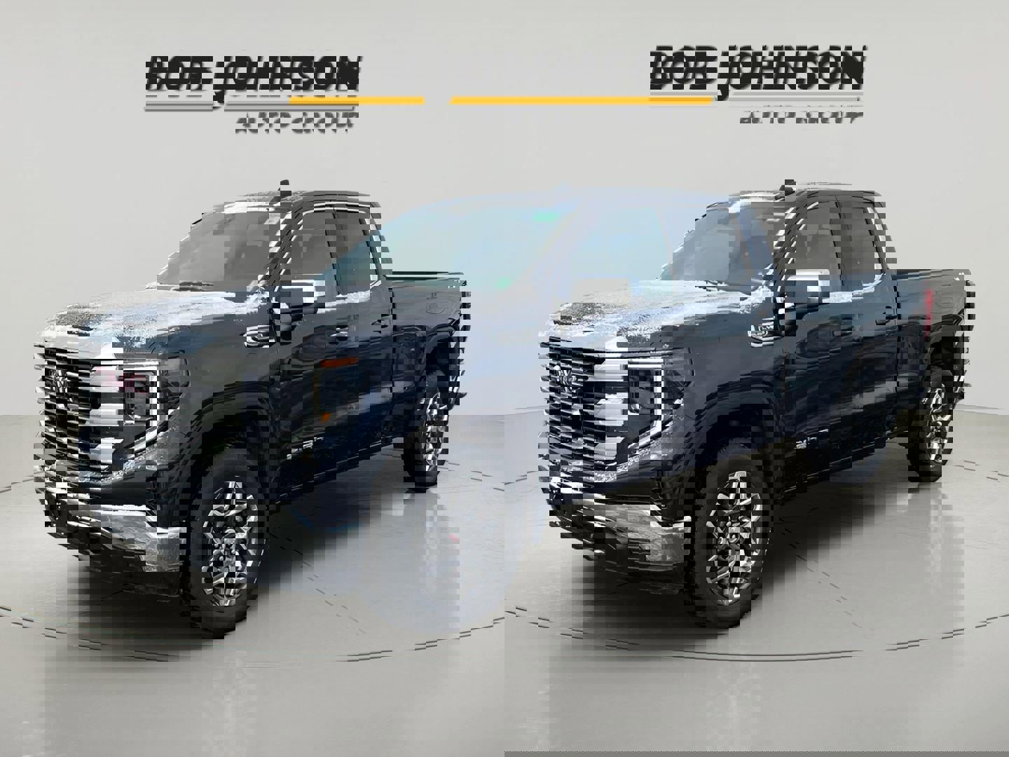 New 2025 GMC Sierra 1500 SLE w/ Preferred Package image 3