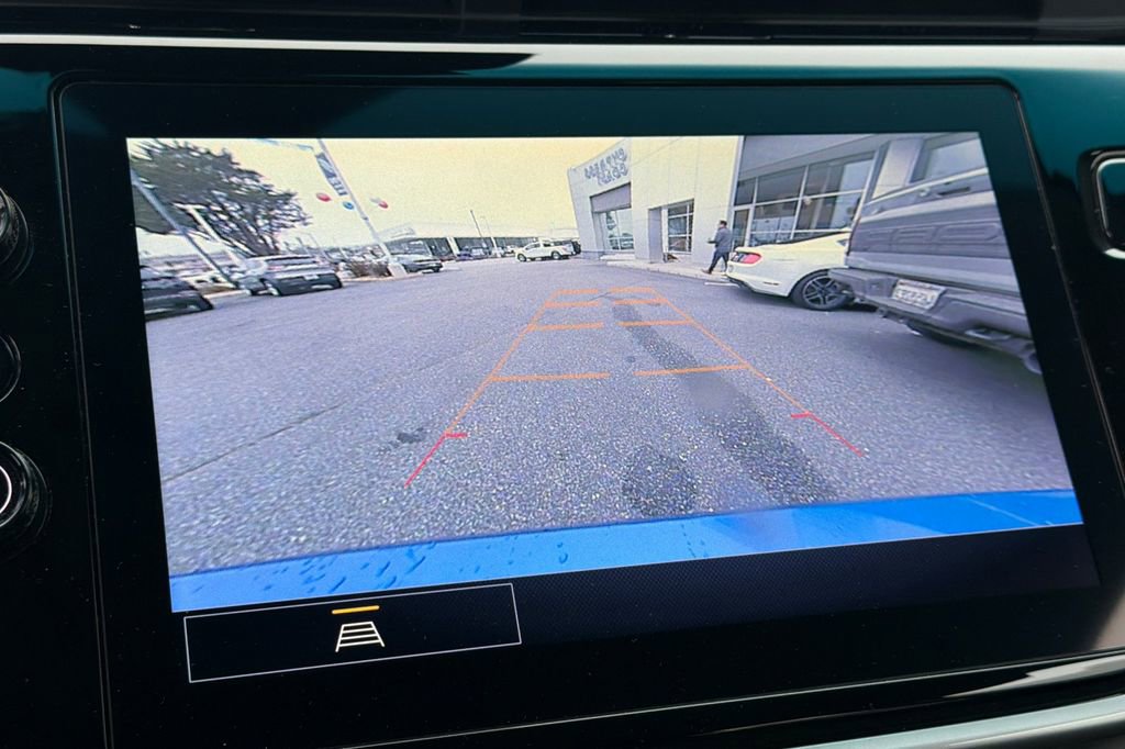 Used 2022 Chevrolet Bolt LT FWD image 19