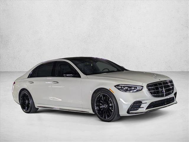 Used 2023 Mercedes-Benz S 500 4MATIC video 3