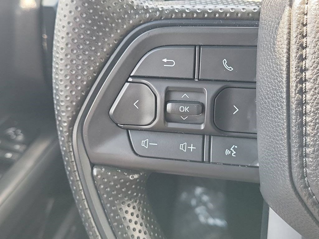 Certified 2024 Toyota Tacoma SR AWD/4WD image 9