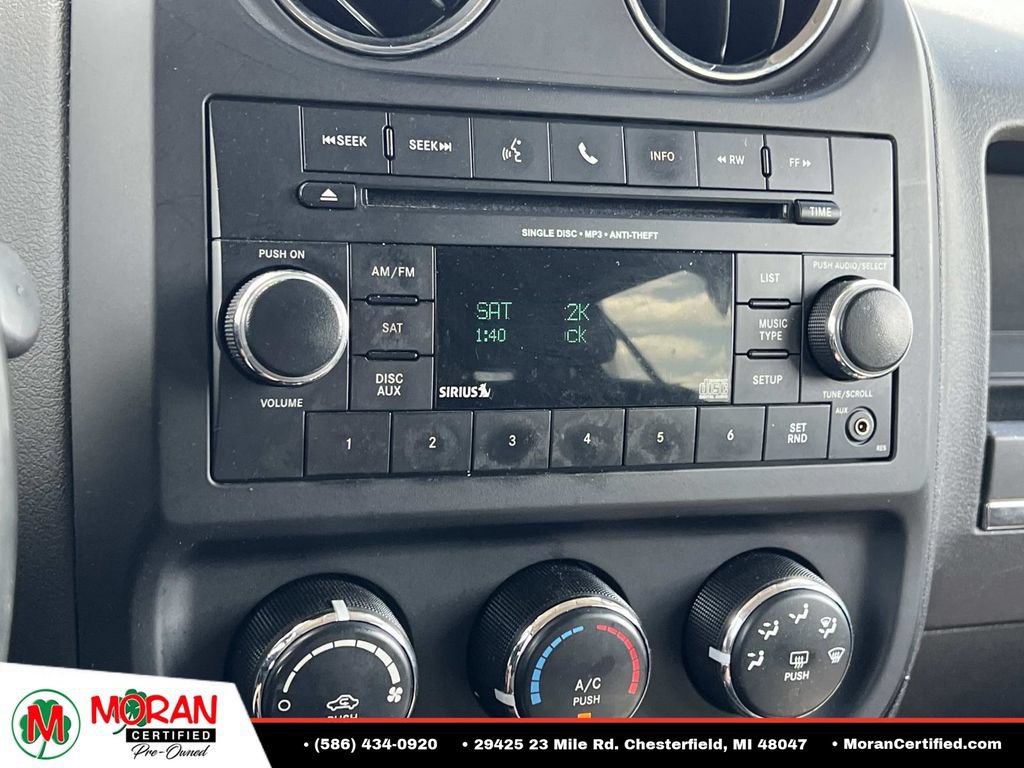 Used 2014 Jeep Patriot Latitude AWD/4WD image 19