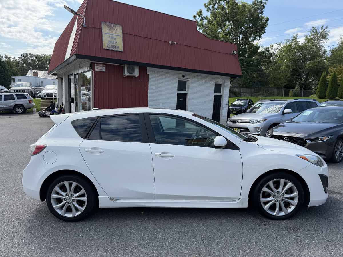 Used 2011 MAZDA MAZDA3 s Grand Touring w/ Tech Pkg FWD image 8