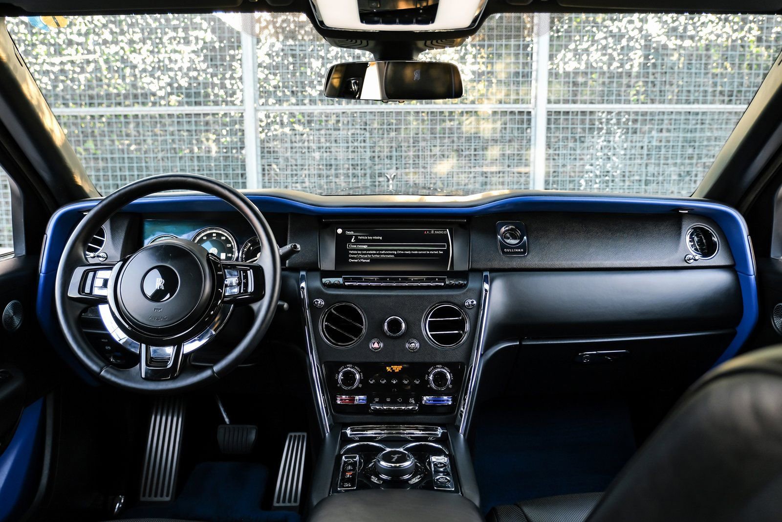 Used 2021 Rolls-Royce Cullinan image 12