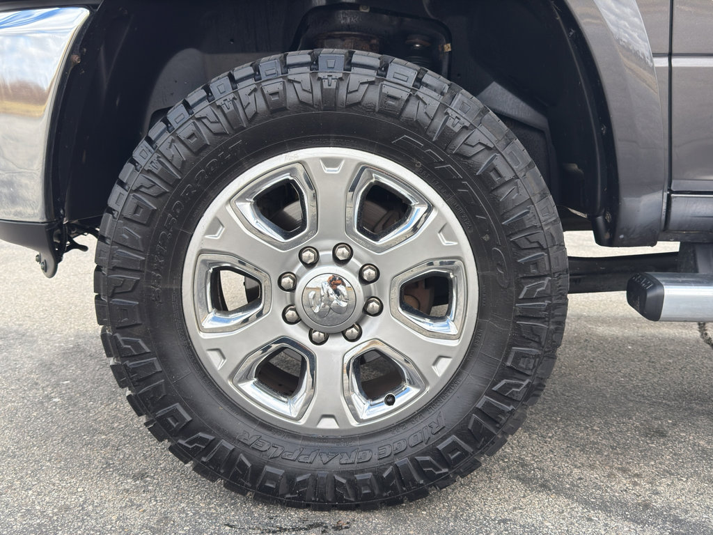 Used 2015 RAM 3500 Laramie image 10