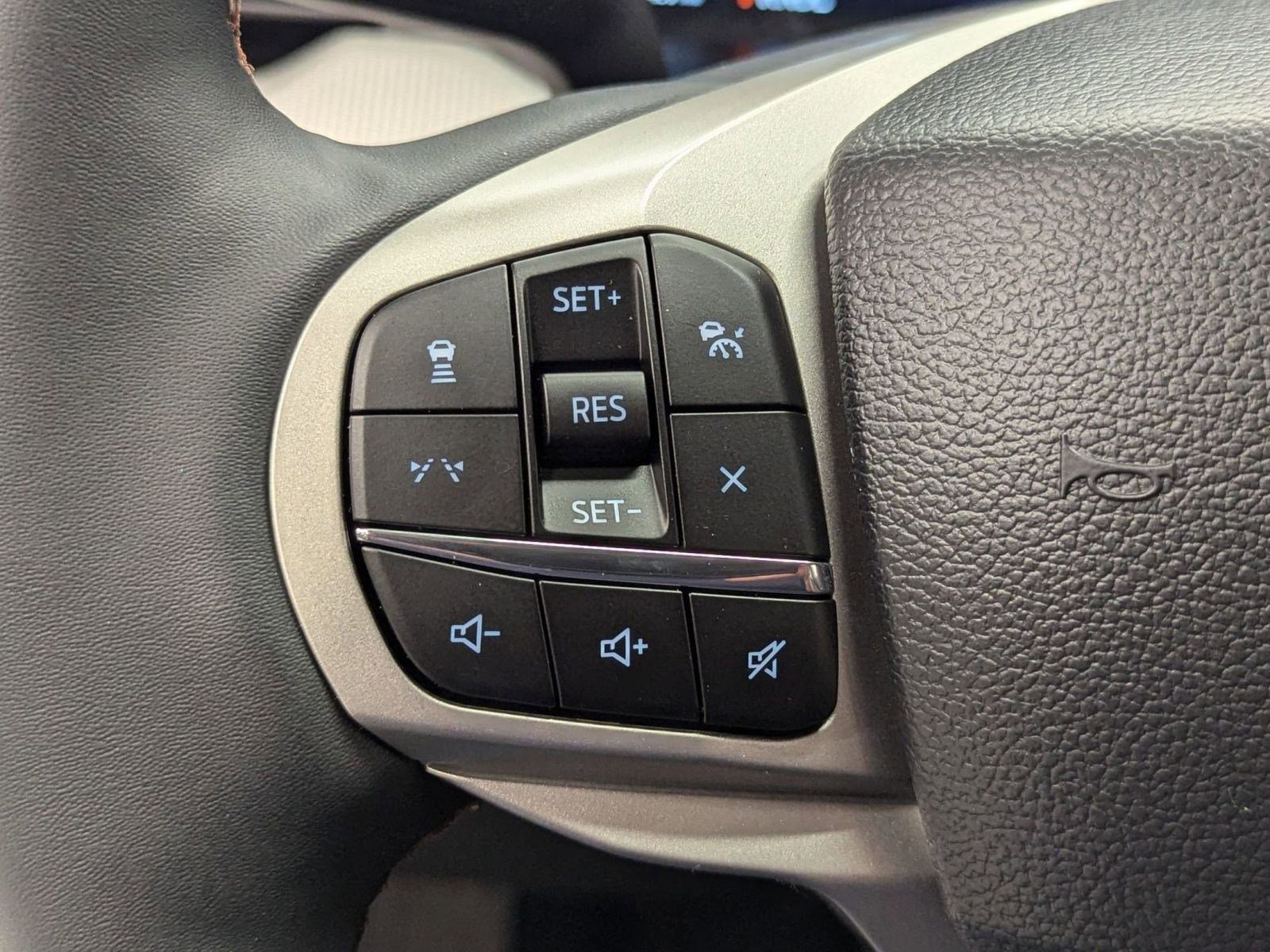 New 2026 Ford Explorer Active w/ Active Comfort Package image 12