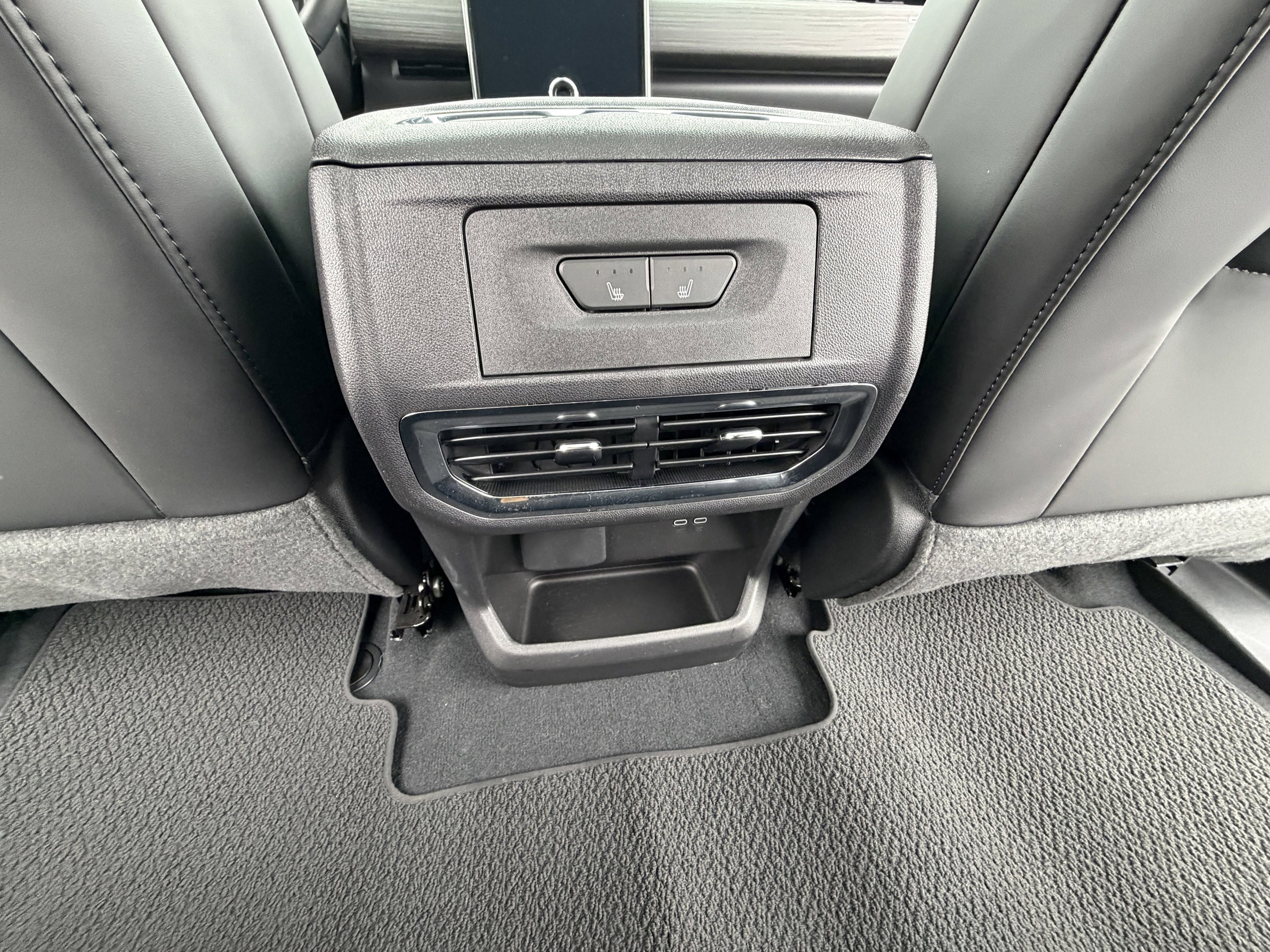 Used 2024 GMC Sierra EV Denali image 9