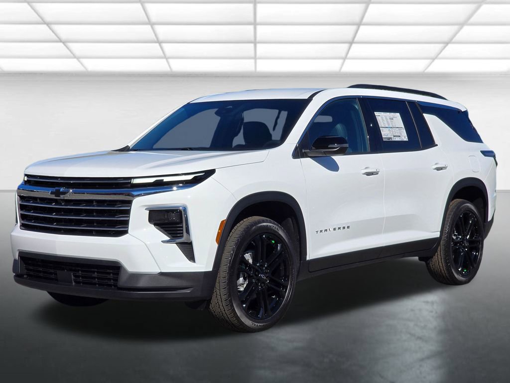 New 2026 Chevrolet Traverse LT image 2