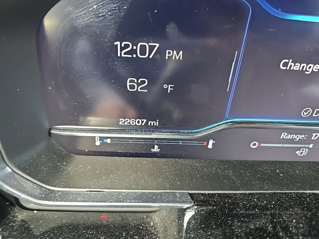 Used 2025 Chevrolet Silverado 1500 LT image 16