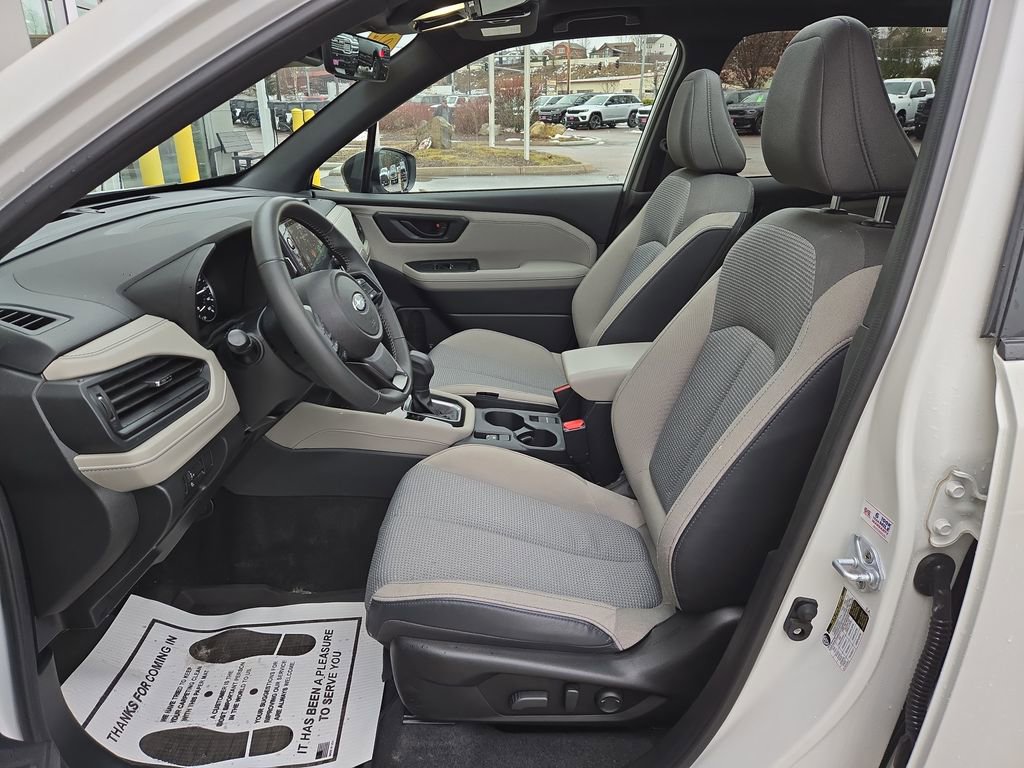 Used 2025 Subaru Forester Premium image 14
