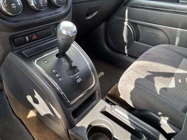 Used 2017 Jeep Compass Sport w/ Power Value Group image 17