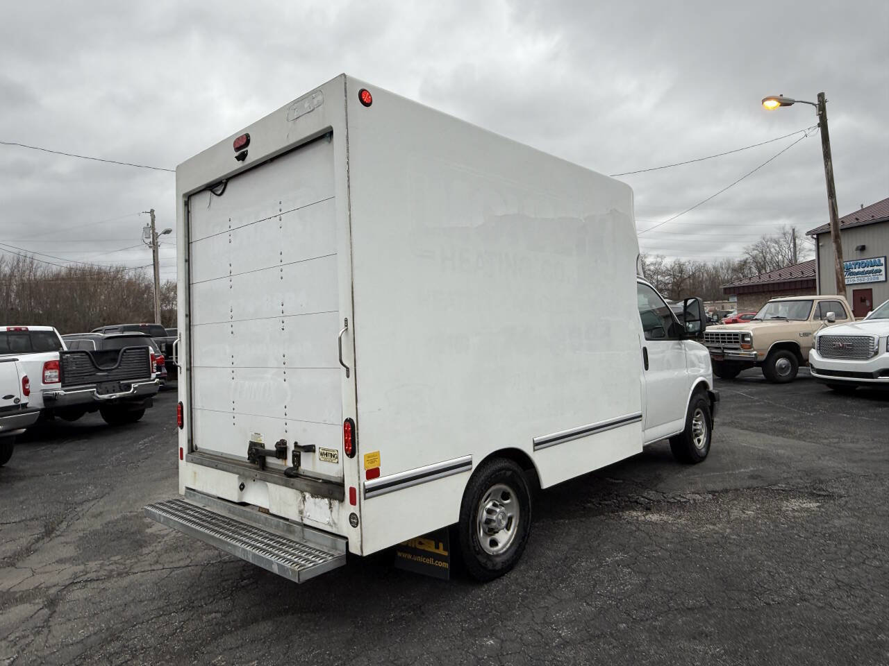 Used 2021 Chevrolet Express 3500 w/ Power Convenience Package image 4