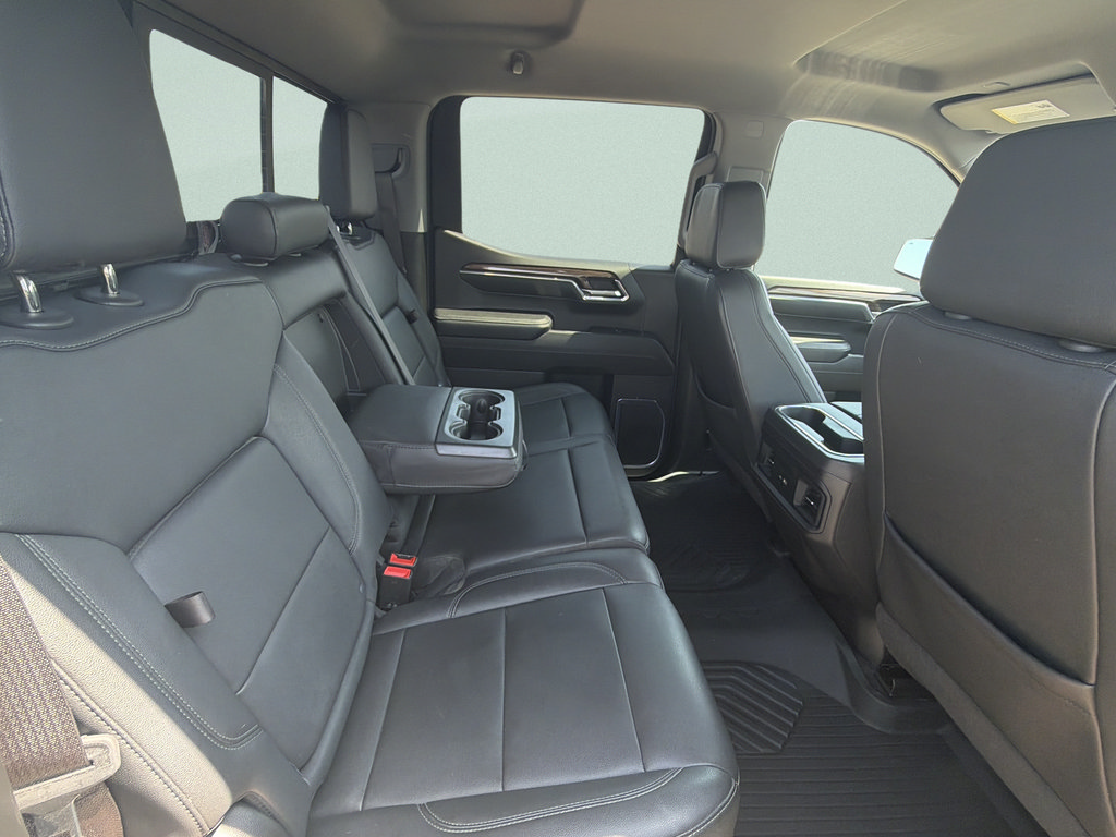 Used 2024 Chevrolet Silverado 1500 LT Trail Boss w/ Convenience Package II AWD/4WD image 11