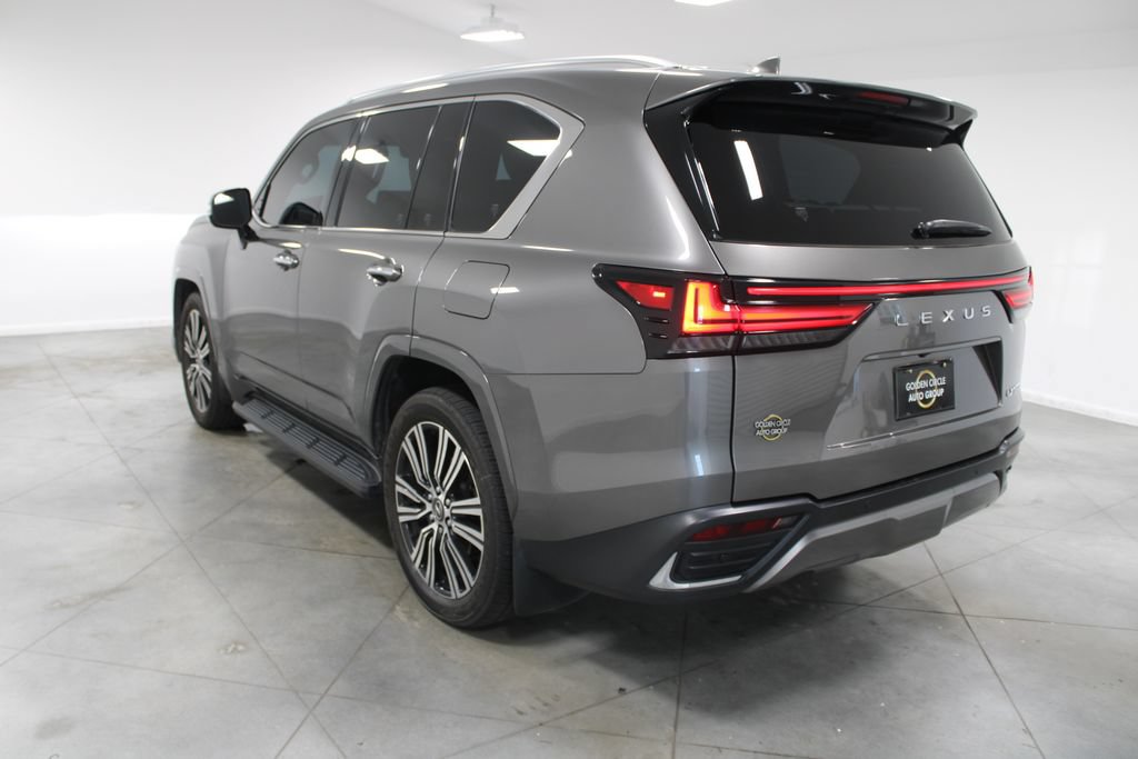 Used 2024 Lexus LX 600 4WD w/ Luxury Package image 7