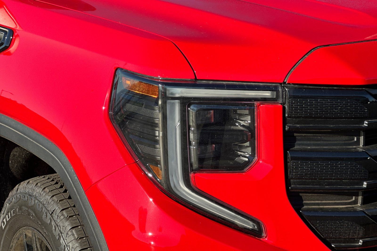 Used 2025 GMC Sierra 1500 Elevation w/ X31 Off-Road Package AWD/4WD image 47