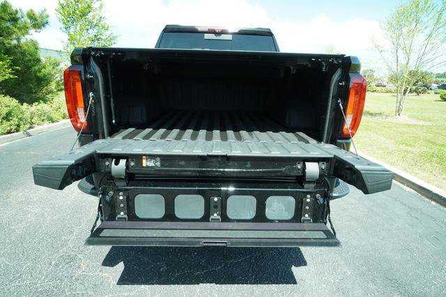 Used 2023 GMC Sierra 1500 AT4 w/ AT4 Premium Package image 12