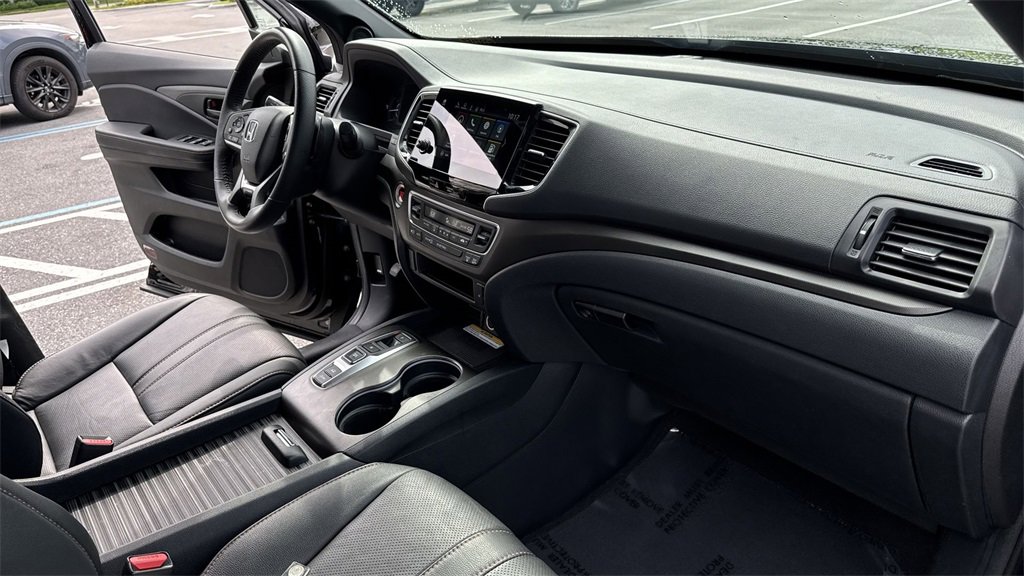Used 2023 Honda Passport TrailSport image 33
