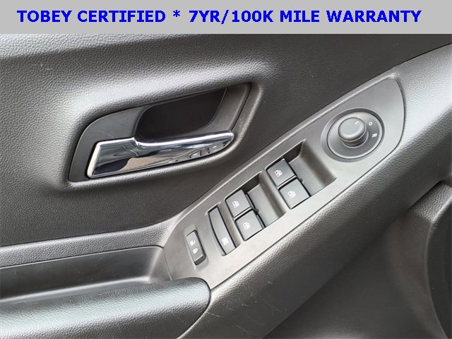 Used 2021 Chevrolet Trax LS w/ Tint and Cruise Package image 11