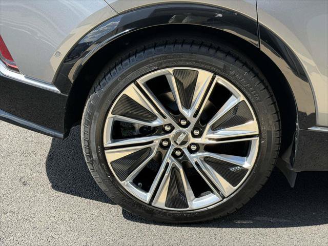 Used 2023 Cadillac Lyriq 2WD image 8