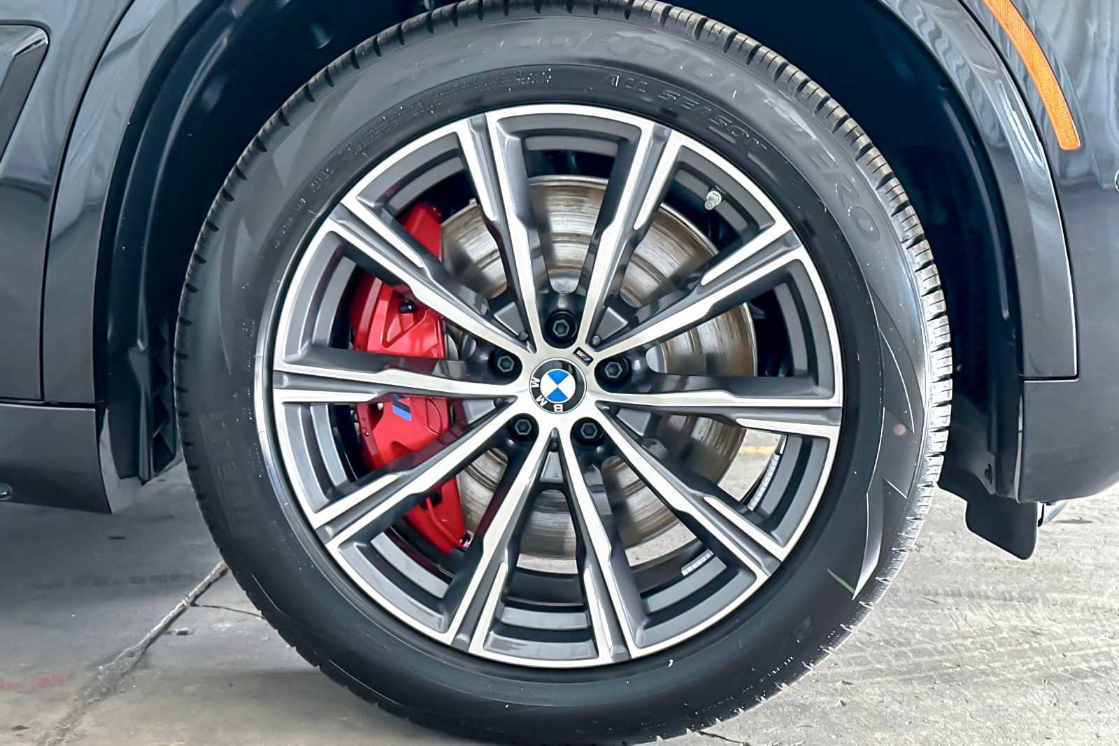 New 2026 BMW X5 xDrive50e w/ M Sport Package image 25