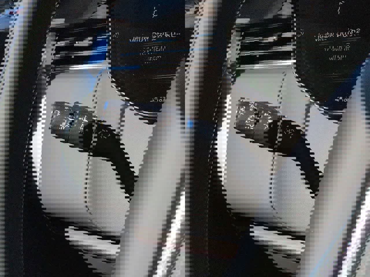 New 2026 Land Rover Range Rover Long Wheelbase SE image 29