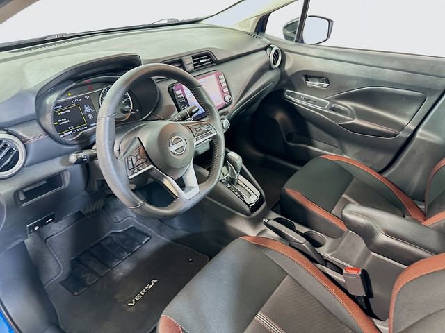 Used 2024 Nissan Versa SR FWD image 11