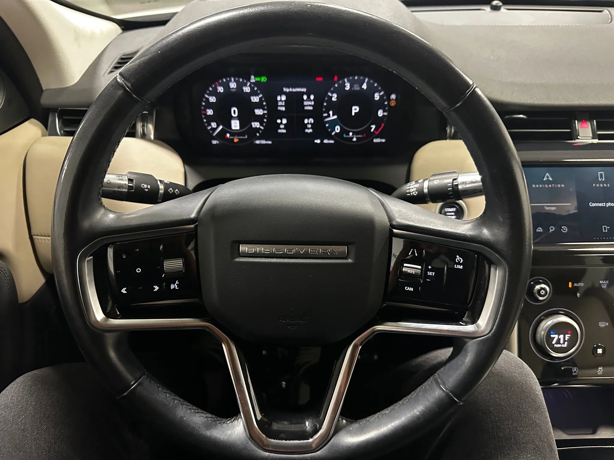 Used 2021 Land Rover Discovery Sport SE image 32